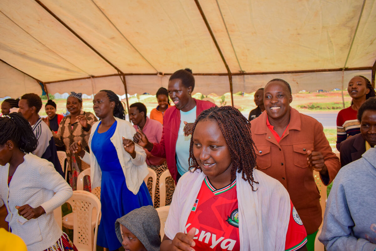 Tulizo Foundation — Team Moment